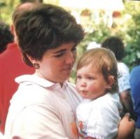 Betsy Grand and Lindsy.